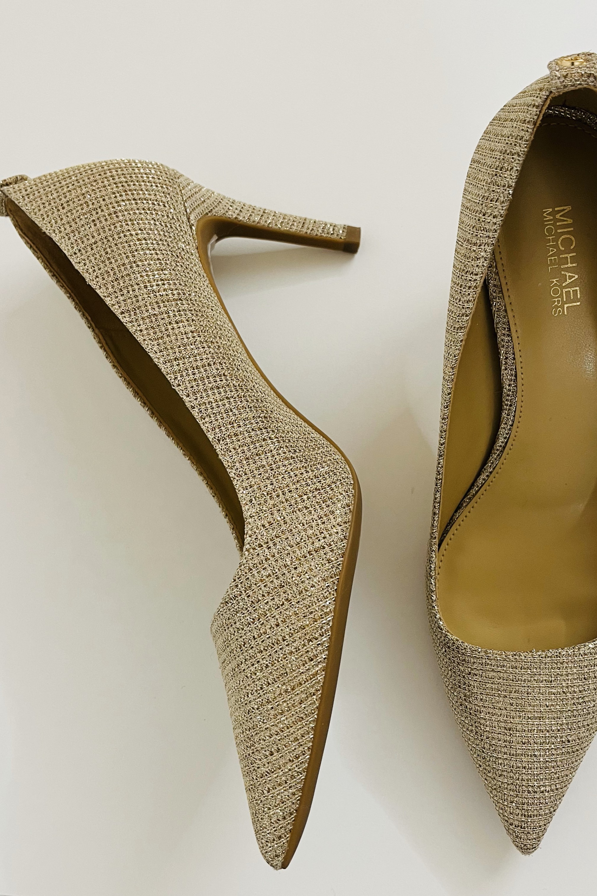 MICHAEL KORS ゴールドパンプス （５．５Ｍ）｜レンタルシューズ