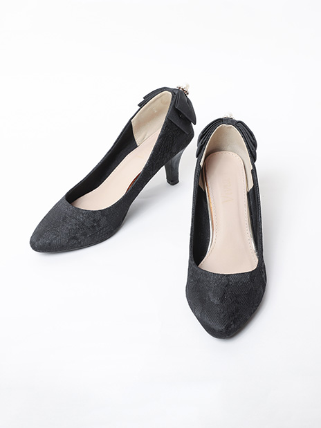 Vivian 黒レース×パールリボンパンプス （Ｌ）