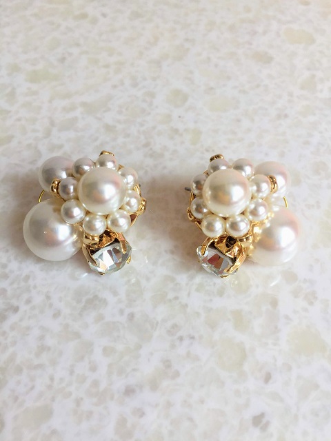 華やかパール×ビジューピアス
