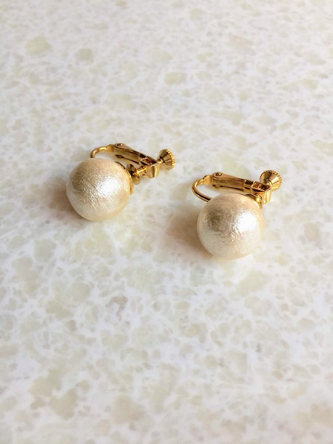 コットンパール1.2cmイヤリング