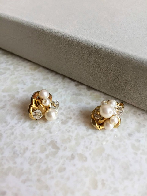 ゴールドチェーン×パールピアス
