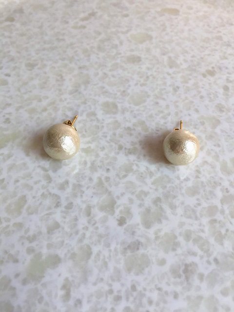 コットンパール1cmピアス