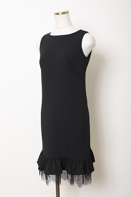 【Calvin　Klein】　黒裾フレアレースドレス（2P）｜レンタルドレス