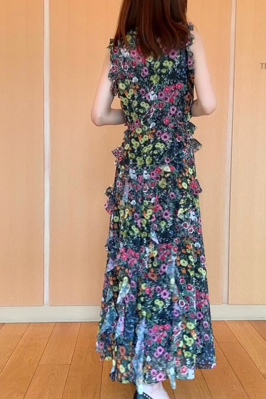 【TED　BAKER】　ブラック花柄ロング丈フリルノースリーブ（1）｜レンタルドレス